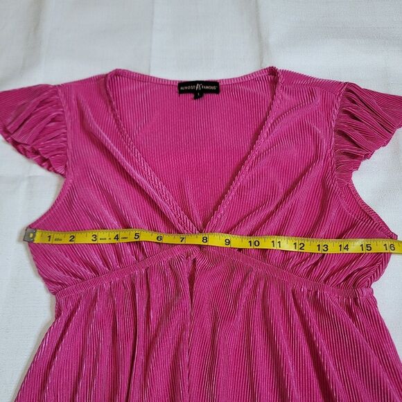 Almost Famous Ribbed Flutter Sleeve Pink Top Size Large - Picture 6 of 8